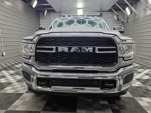 Used 2021 RAM 2500 Tradesman w/ Chrome Appearance Group AWD/4WD image 3