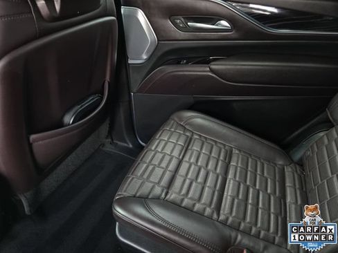 Used 2023 Cadillac Escalade V AWD/4WD image 19