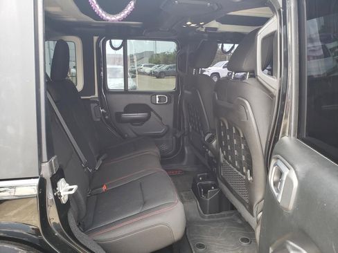 Used 2019 Jeep Wrangler Unlimited Rubicon image 28