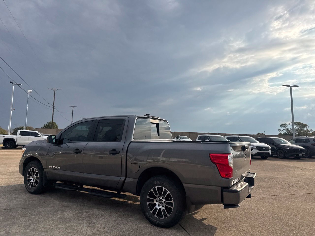 Certified 2022 Nissan Titan SV w/ Accessory Utility Package RWD image 15