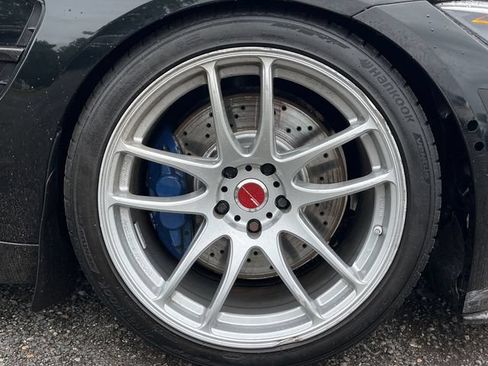 Used 2018 BMW M3 RWD image 9