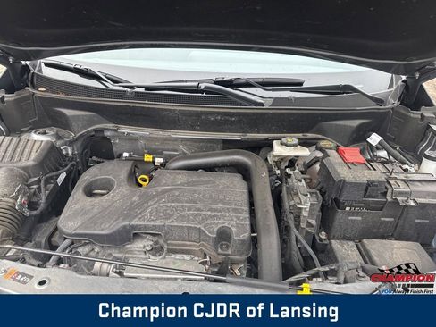 Used 2025 Chevrolet Equinox LT image 11