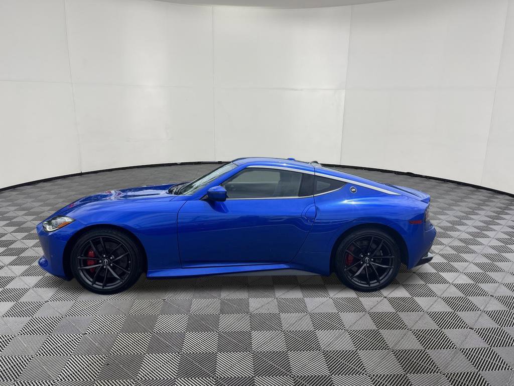 Used 2025 Nissan Z Performance w/ Floor Mat Package RWD image 9