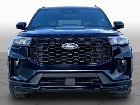 Used 2025 Ford Explorer ST-Line w/ ST-Line Street Pack AWD/4WD image 4