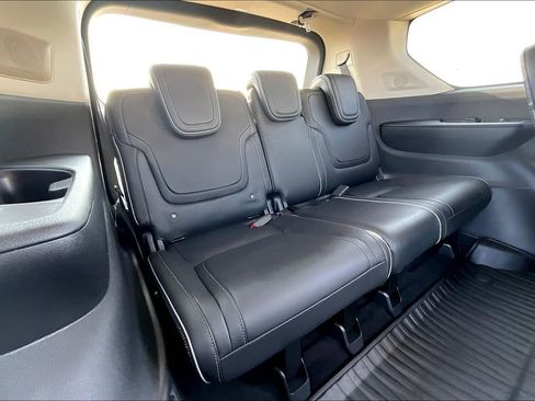 Certified 2025 INFINITI QX80 Luxe image 36