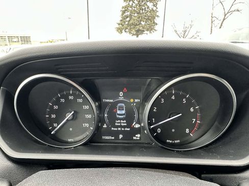 Used 2016 Land Rover Range Rover Sport HSE image 22