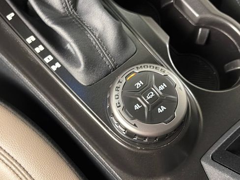 Used 2023 Ford Bronco Wildtrak AWD/4WD image 23