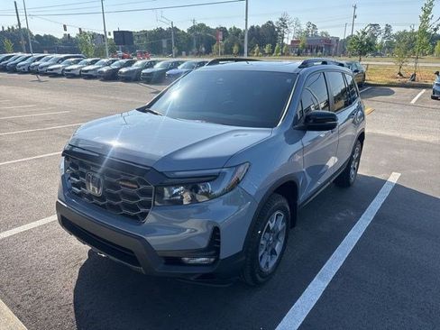 Used 2023 Honda Passport TrailSport image 4
