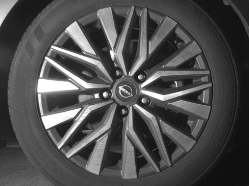 Used 2025 Nissan Altima 2.5 SV image 13