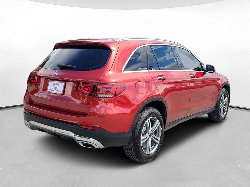 Used 2021 Mercedes-Benz GLC 300 w/ Premium Package image 4
