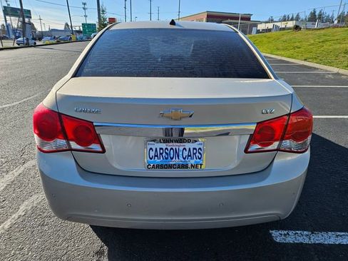 Used 2011 Chevrolet Cruze LTZ image 4