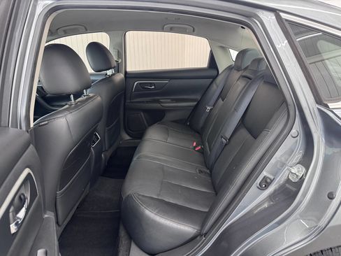 Used 2017 Nissan Altima 2.5 SL FWD image 12