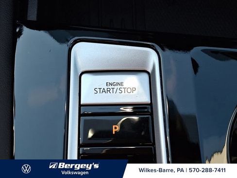 Certified 2025 Volkswagen Atlas SE AWD/4WD image 28