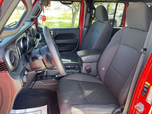 Used 2023 Jeep Wrangler Unlimited Sport image 9