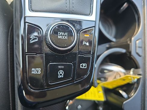 Used 2025 Kia Sportage EX FWD image 23