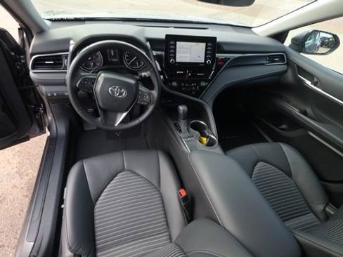 Used 2023 Toyota Camry SE FWD image 18