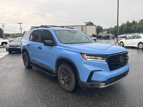 Used 2024 Honda Pilot TrailSport image 10