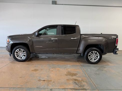 Used 2019 GMC Canyon SLT w/ Driver Alert Package image 2