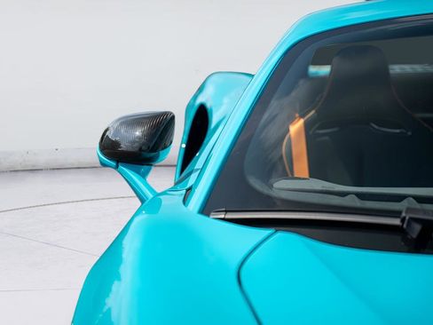 New 2025 McLaren Artura RWD image 18