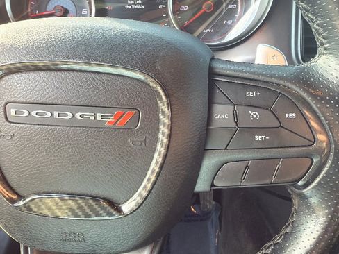 Used 2019 Dodge Charger SXT w/ Blacktop Package image 19