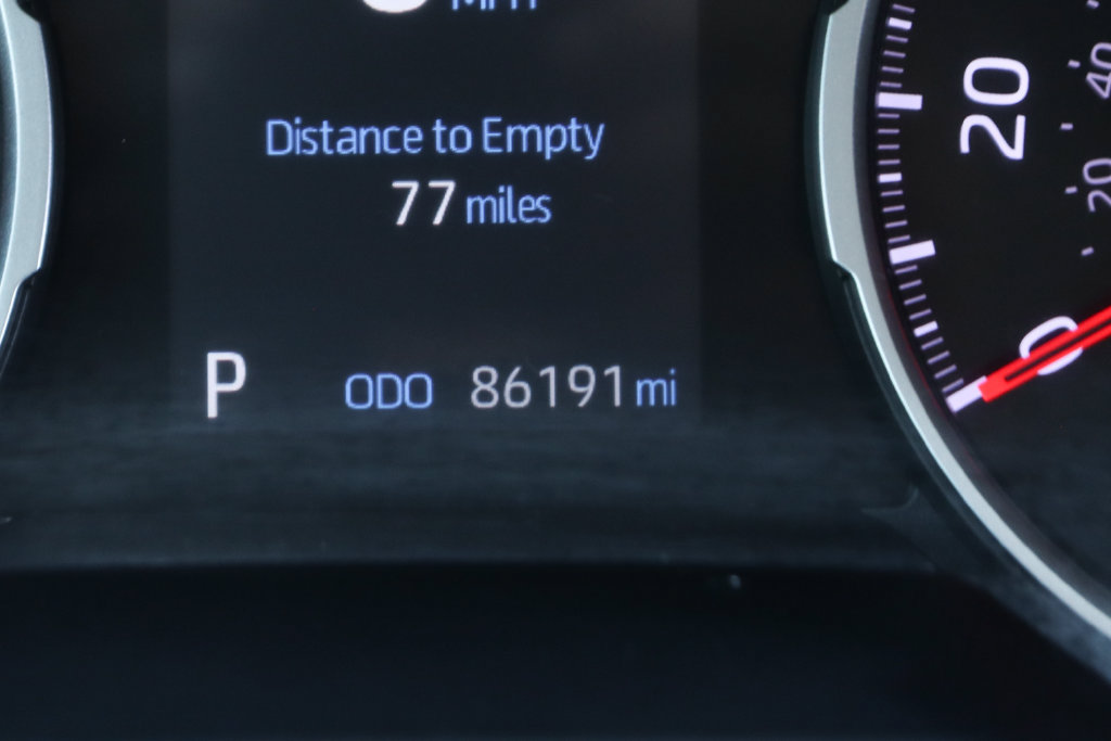 Used 2019 Toyota RAV4 XLE FWD image 21