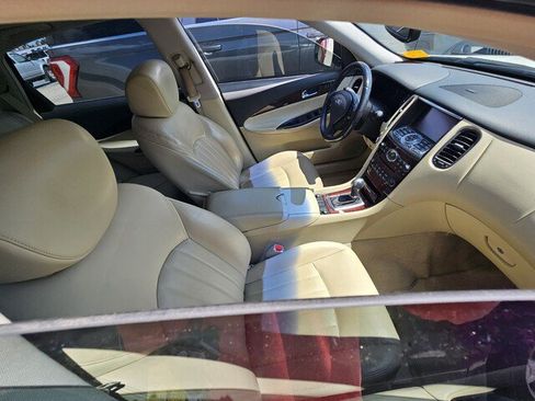 Used 2017 INFINITI QX50 AWD w/ Premium Plus Package image 7