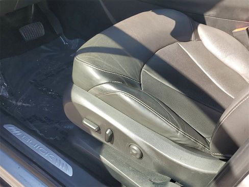 Used 2017 Buick Envision Premium w/ LPO, Hit The Road Package image 17