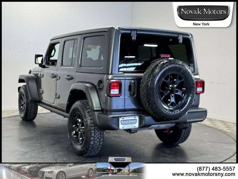 Used 2022 Jeep Wrangler Unlimited Sport AWD/4WD image 7