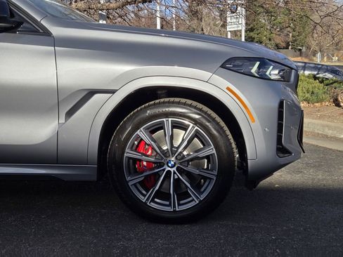 New 2026 BMW X6 M60i w/ Climate Comfort Package image 9
