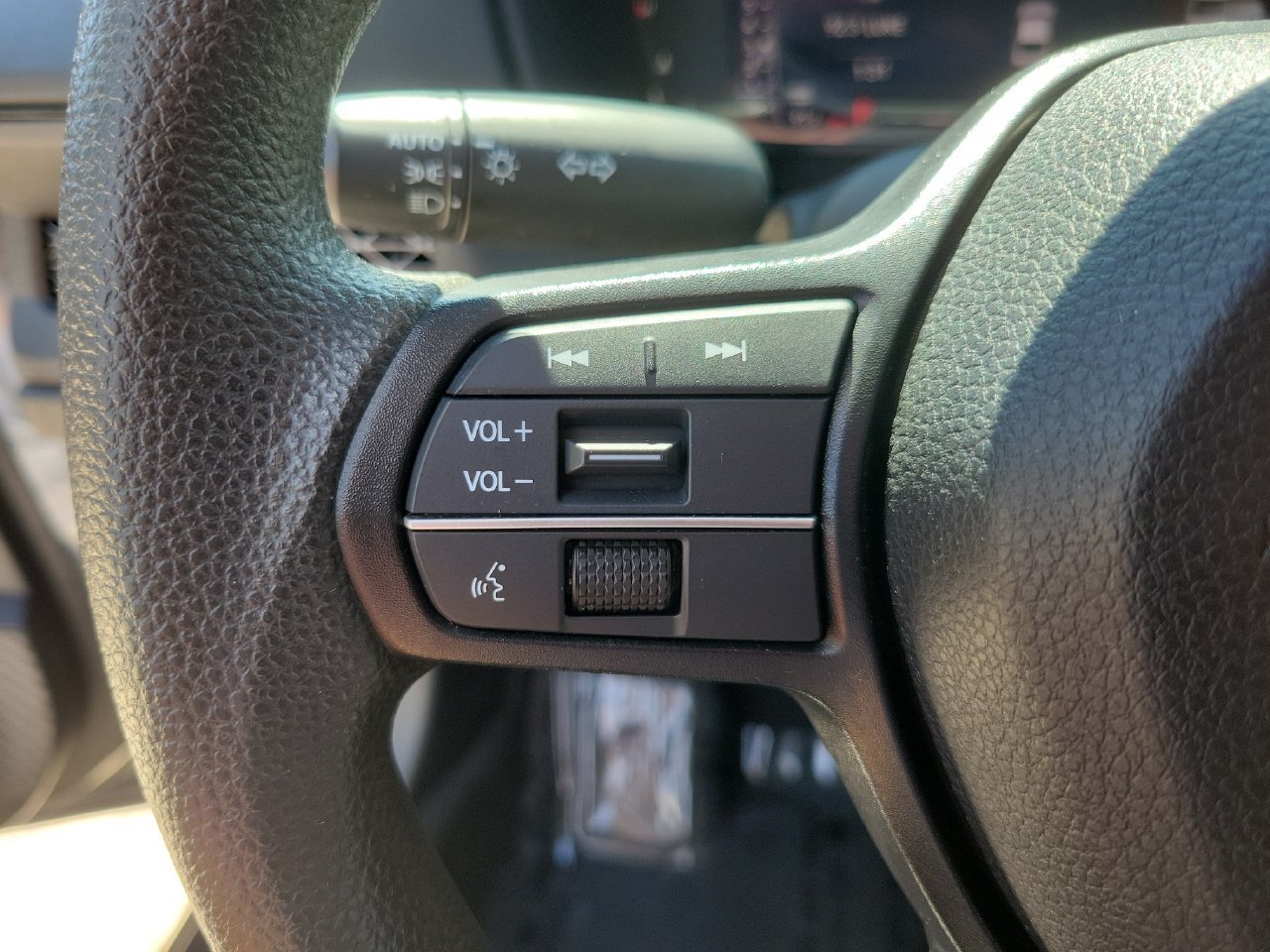 Used 2023 Honda Accord LX image 17