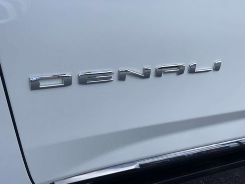 Certified 2024 GMC Yukon XL Denali Ultimate image 9