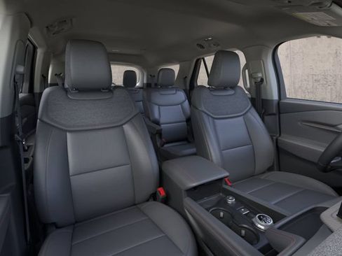 New 2026 Ford Explorer Active w/ Active Comfort Package AWD/4WD image 10