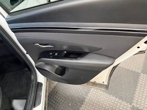 Used 2022 Hyundai Tucson Limited AWD/4WD image 44