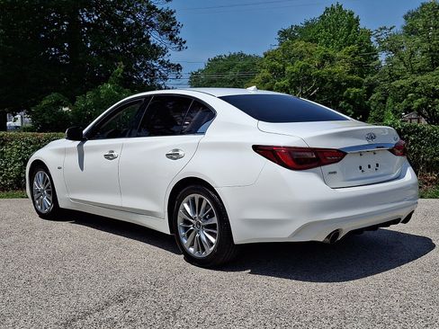 Used 2018 INFINITI Q50 Luxe AWD/4WD image 4