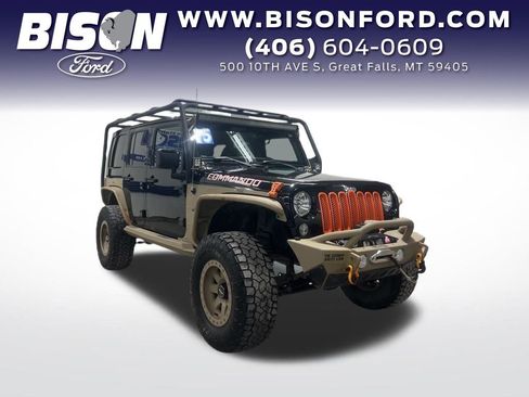 Used 2015 Jeep Wrangler Unlimited Rubicon w/ Connectivity Group image 1