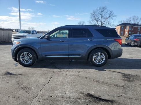 Used 2021 Ford Explorer XLT w/ Equipment Group 202A image 4