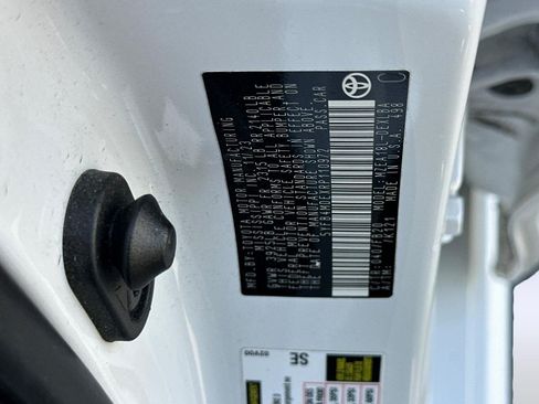 Used 2024 Toyota Corolla LE FWD image 25