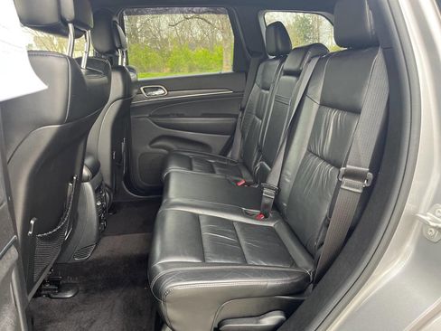 Used 2015 Jeep Grand Cherokee Limited image 12