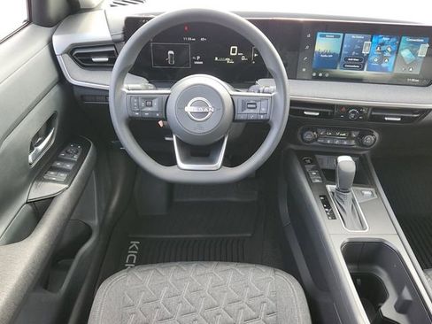 New 2026 Nissan Kicks SV w/ SV Premium Package FWD image 9