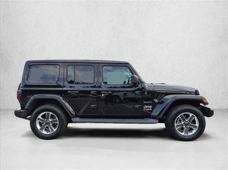 Used 2020 Jeep Wrangler Unlimited Sahara AWD/4WD video 4