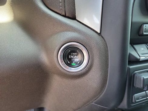 Used 2020 Chevrolet Silverado 1500 LTZ w/ LTZ Premium Package AWD/4WD image 12