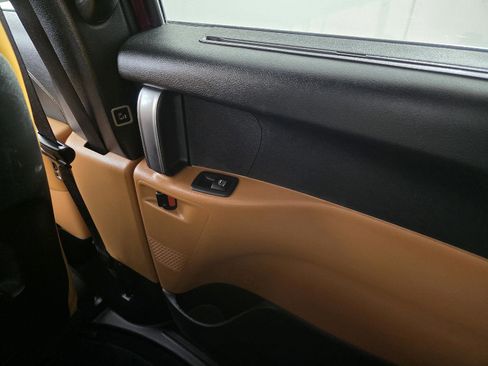 Used 2023 Chrysler Pacifica Pinnacle image 21