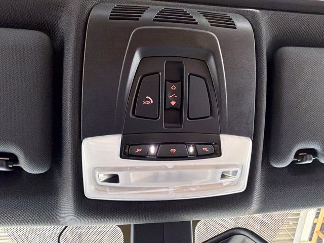 Used 2018 BMW 340i xDrive Sedan AWD/4WD image 28