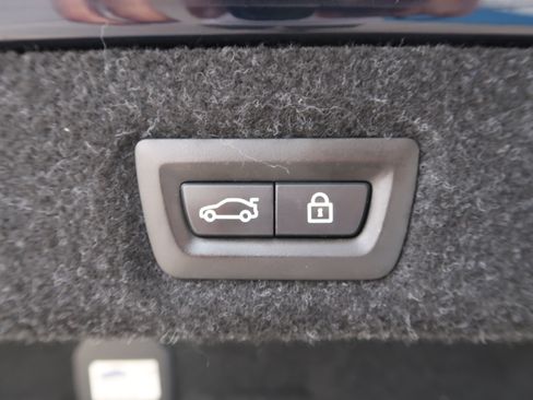 Used 2017 BMW 530i xDrive AWD/4WD image 39