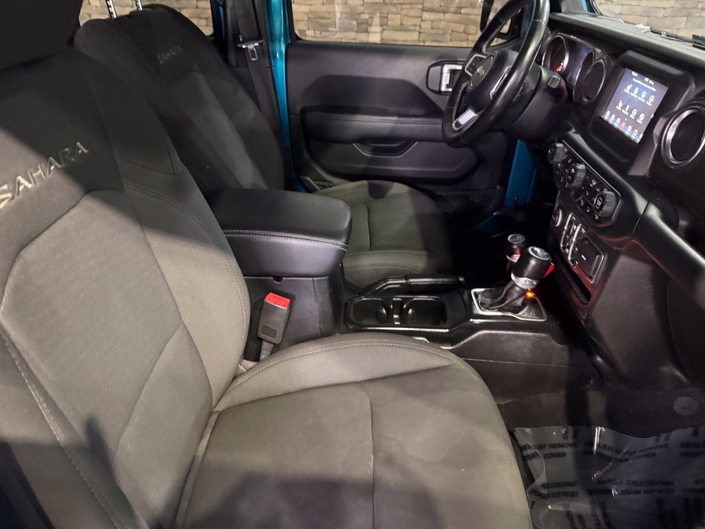 Used 2019 Jeep Wrangler Unlimited Sahara w/ Safety Group AWD/4WD image 26