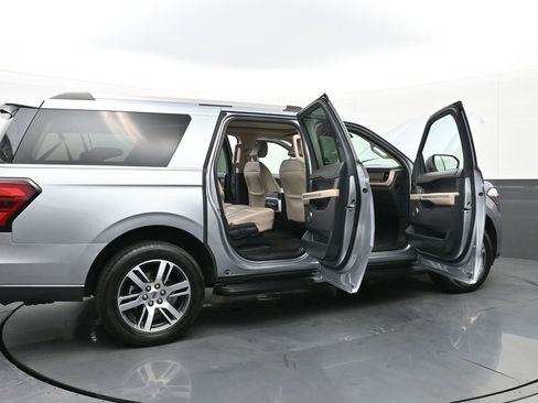 Used 2024 Ford Expedition Max Limited image 46