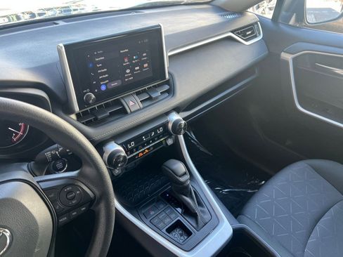 Used 2025 Toyota RAV4 XLE w/ Convenience Package image 20