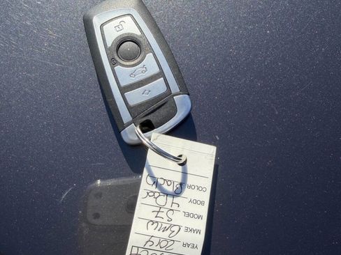 Used 2014 BMW 750i xDrive image 26