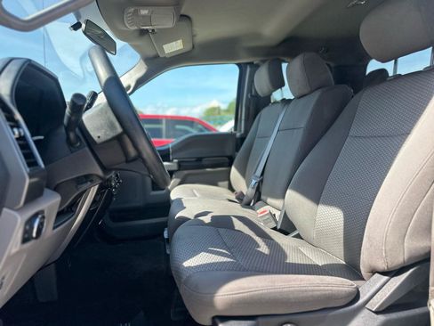 Used 2018 Ford F150 XLT w/ Trailer Tow Package RWD image 9