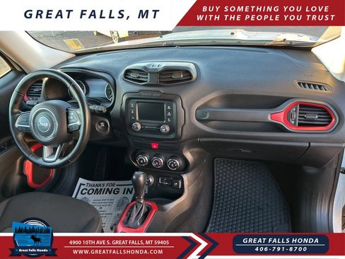 Used 2017 Jeep Renegade Trailhawk image 25